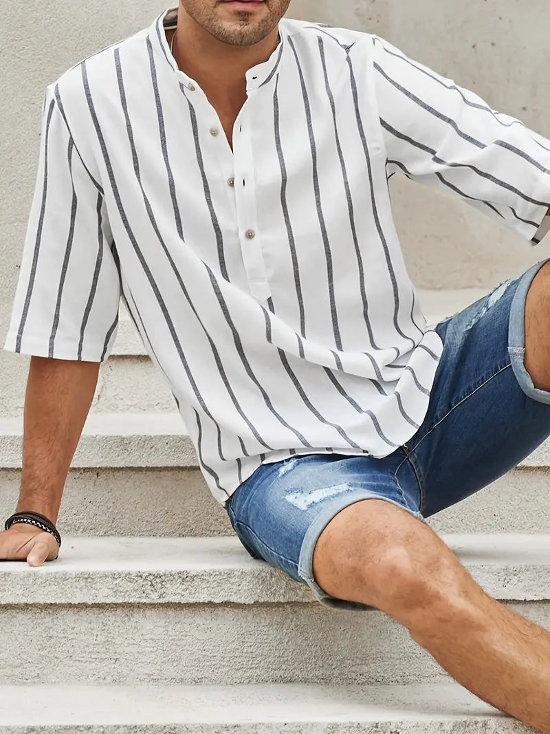 Elegante t-shirt da uomo a maniche corte a righe senza tempo