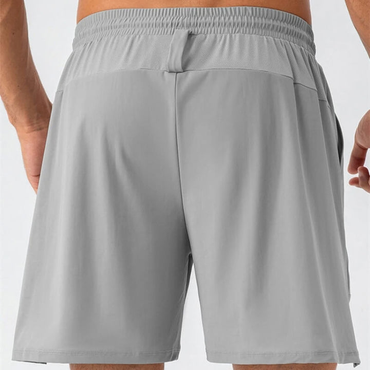 Pantaloncini da uomo in nylon, eleganti e moderni, in una varietà di colori: il look estivo perfetto