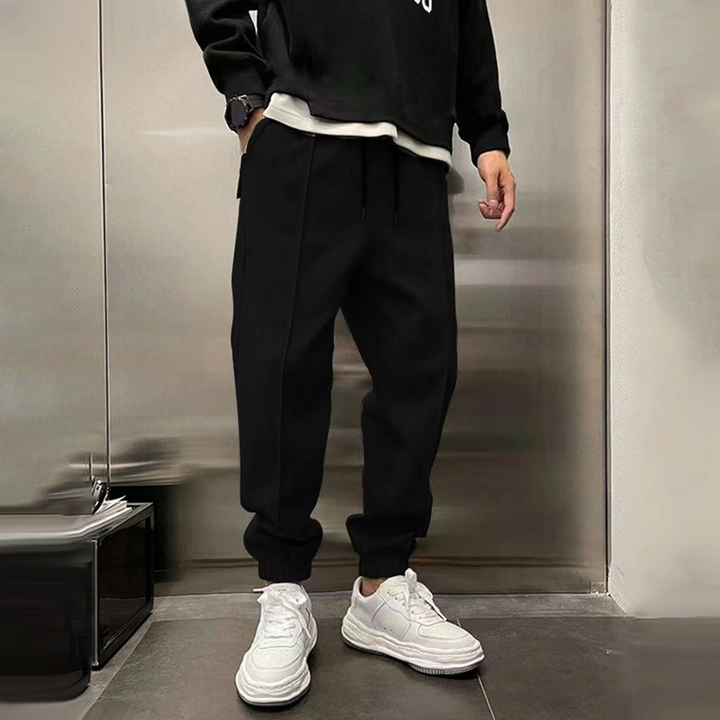 Comodi pantaloni sportivi da uomo con elastico in vita per la massima libertà di movimento