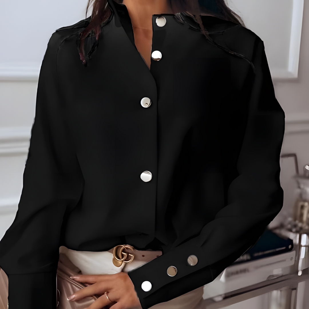 Elegante camicia da donna a maniche lunghe con bottoni - un look elegante e alla moda