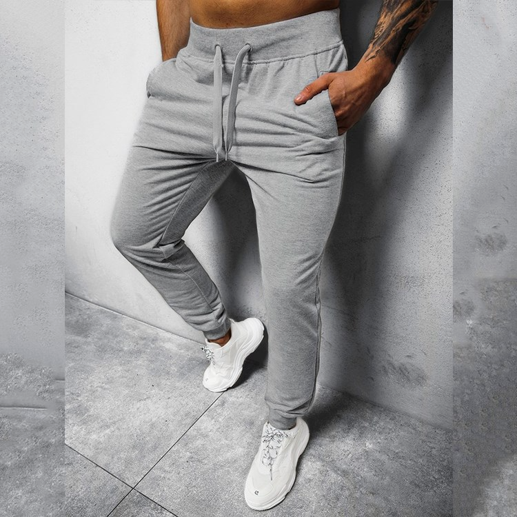Comodi pantaloni da uomo per il tempo libero - massimo comfort e libertà quotidiana