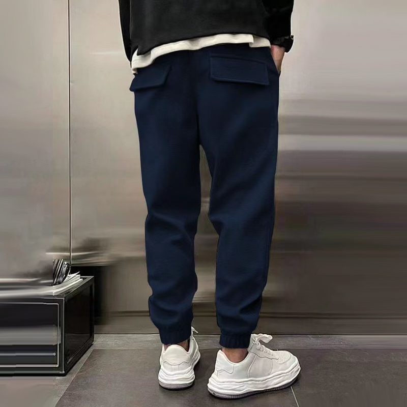 Comodi pantaloni sportivi da uomo con elastico in vita per la massima libertà di movimento