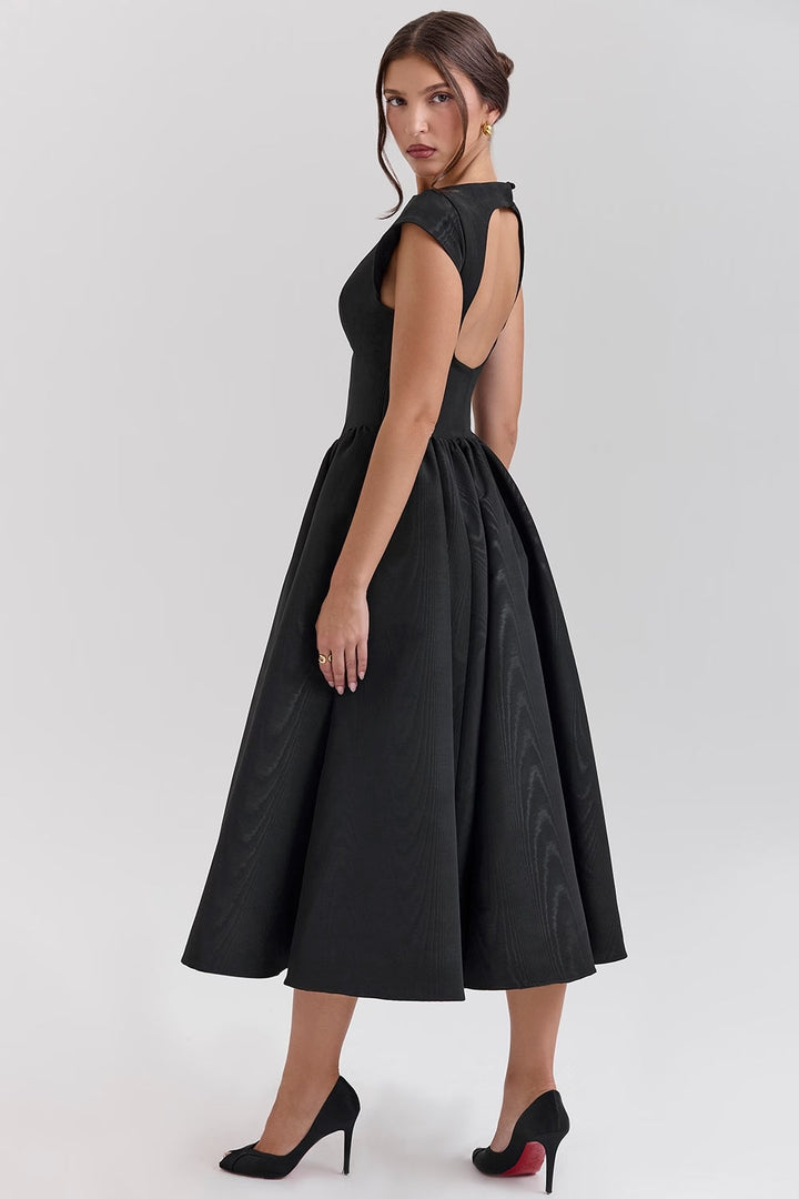 <html>Victoria – Abito Chic ed Elegante</html>