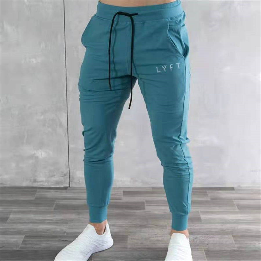 Ace - Una scarpa da corsa comoda e sportiva con tracolla elastica, ideale per gli amanti di molte attività.