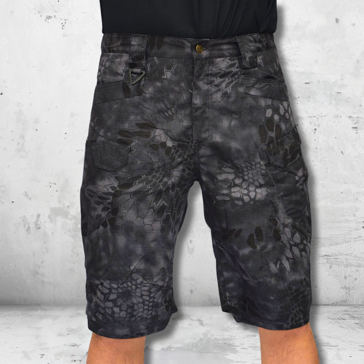 Eleganti pantaloncini cargo da uomo in stile militare - un must per le giornate estive