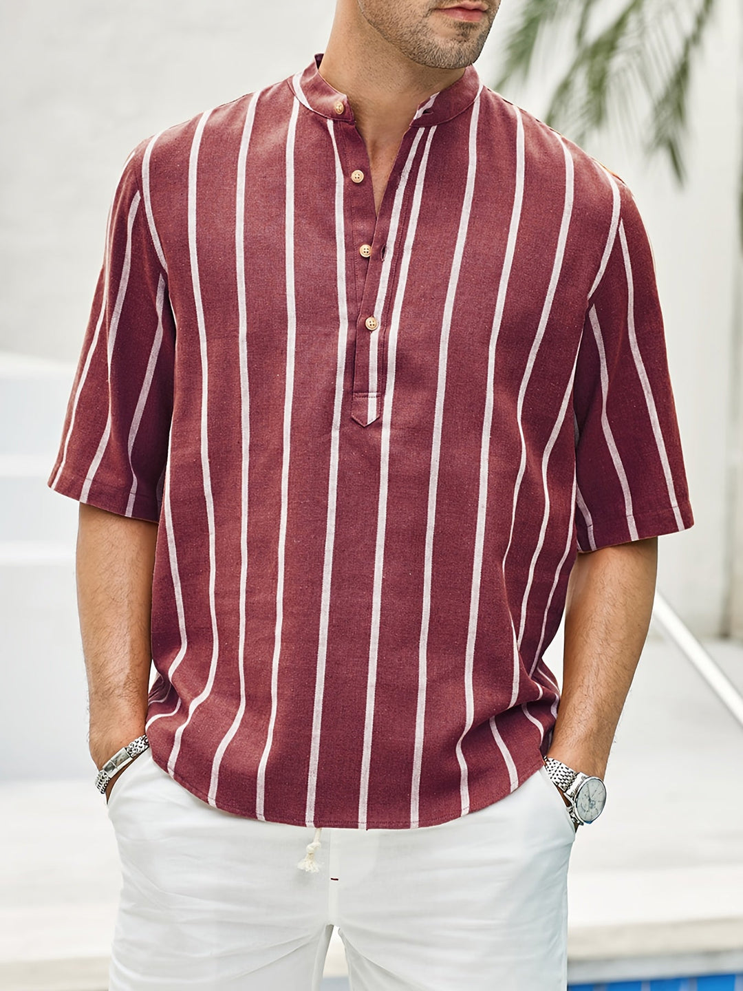 Elegante t-shirt da uomo a maniche corte a righe senza tempo