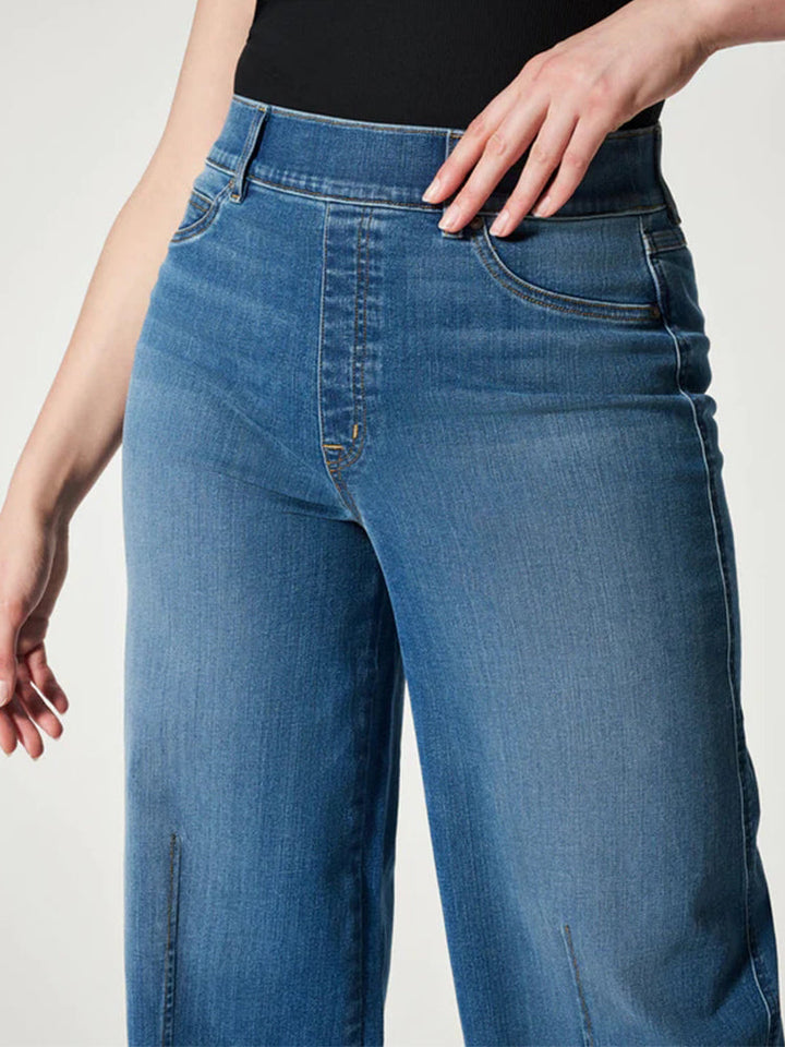 Eleganti jeans da donna a gamba larga per un look comodo e alla moda