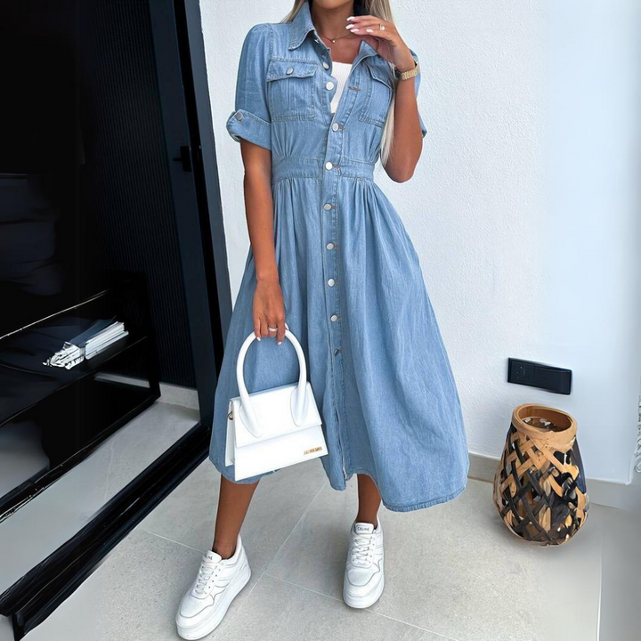 Elegante abito da donna in denim - la scelta perfetta per ogni occasione