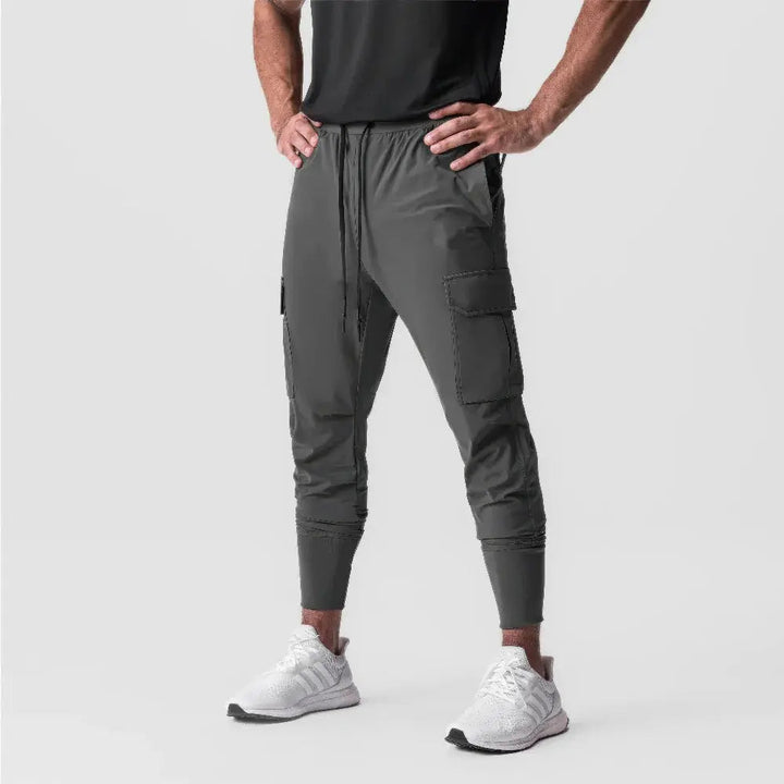Pantaloni sportivi da uomo in versione mimetica - una combinazione di comfort eccezionale e design elegante
