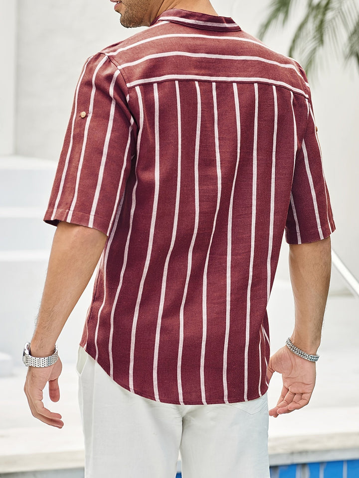 Elegante t-shirt da uomo a maniche corte a righe senza tempo