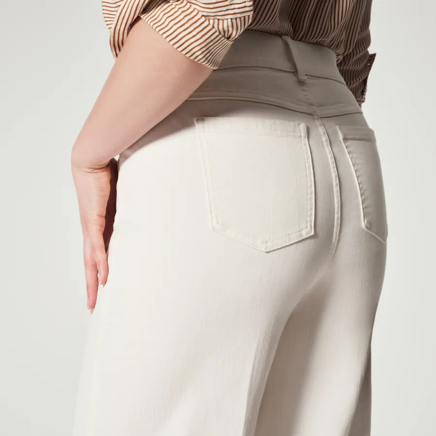 Eleganti jeans da donna a gamba larga per un look comodo e alla moda