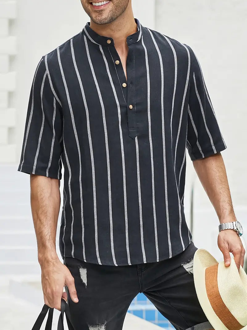 Elegante t-shirt da uomo a maniche corte a righe senza tempo