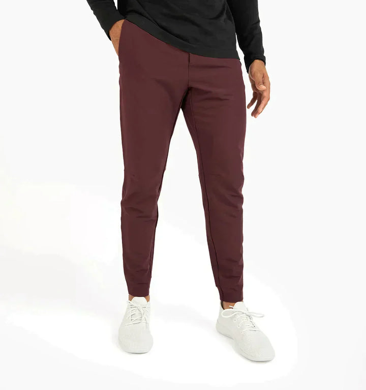 Pantaloni business da uomo esclusivi e oversize: una garanzia di stile elegante