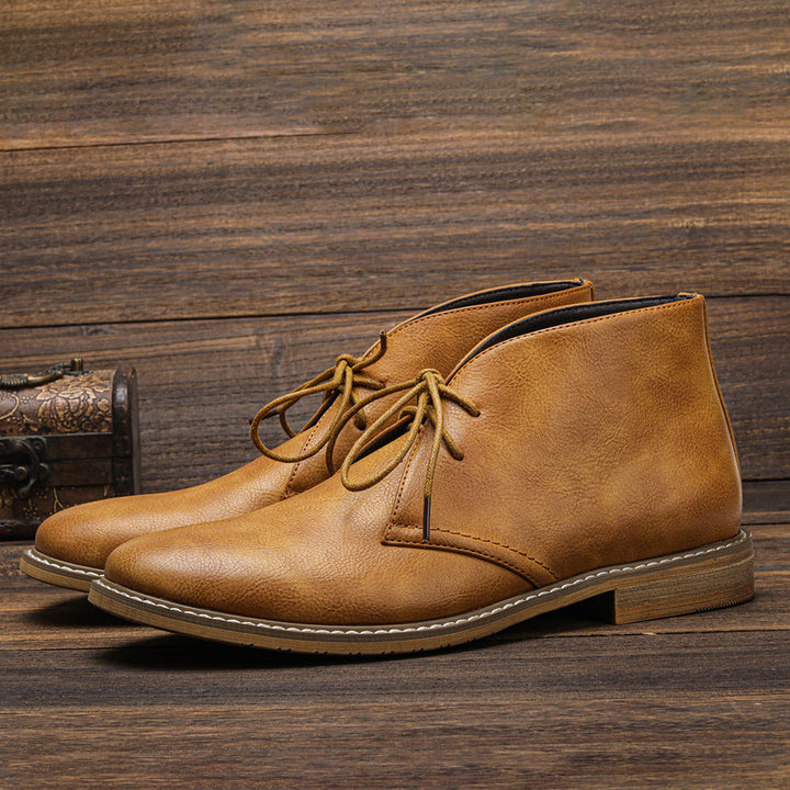 Eleganti desert boots da uomo con un design vintage di tendenza