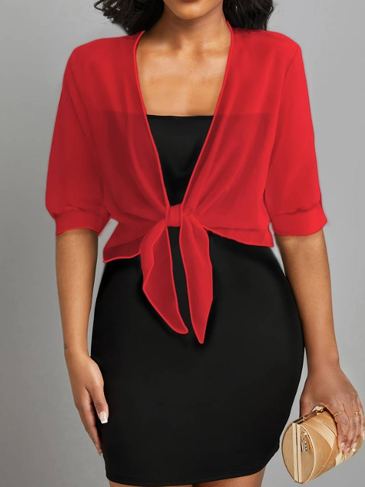 <div>Katie – Blusa Elegante con Apertura Fresca sul Davanti</div>
