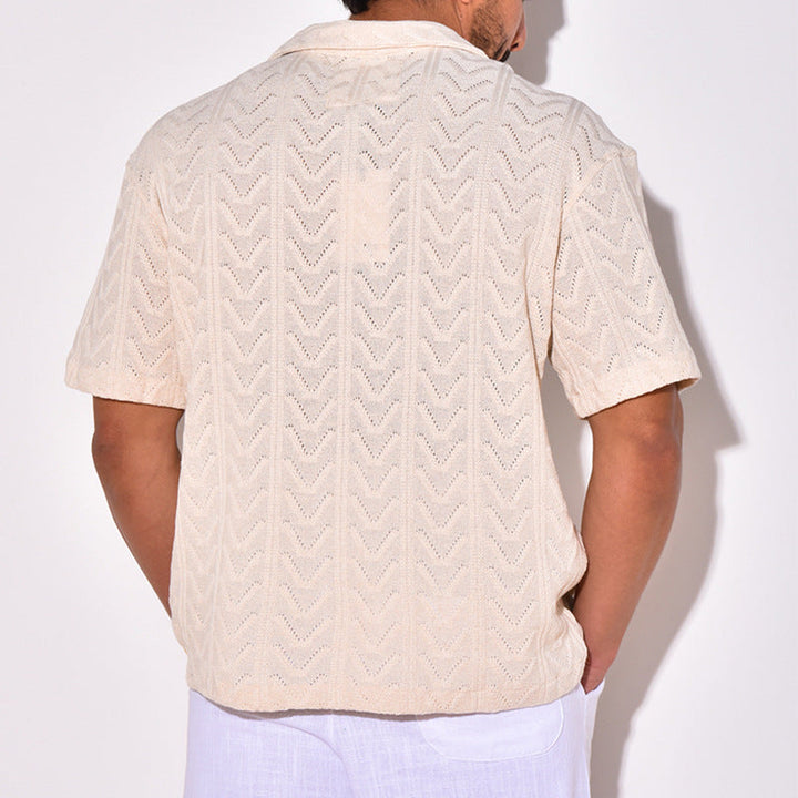 Camicia elegante da uomo a maniche corte con colletto a revers - comoda e alla moda per ogni occasione