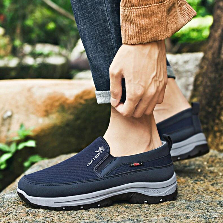 Scarpe da trekking da uomo comode e traspiranti - ideali per qualsiasi avventura
