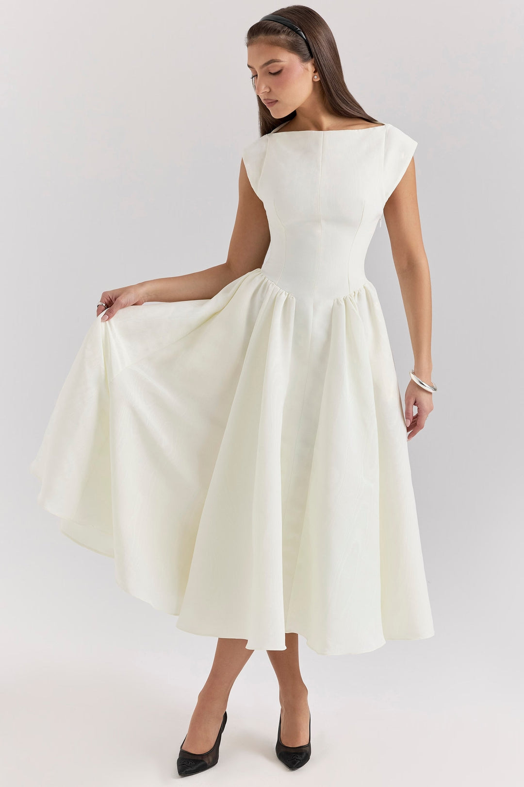<html>Victoria – Abito Chic ed Elegante</html>