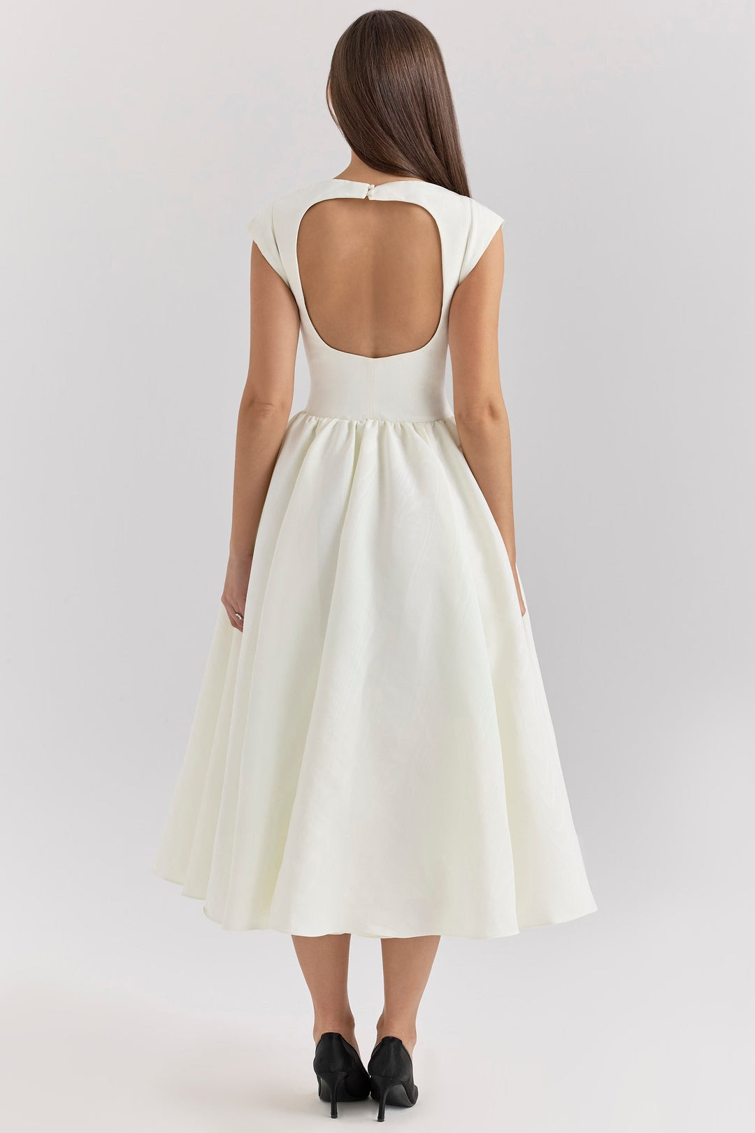 <html>Victoria – Abito Chic ed Elegante</html>