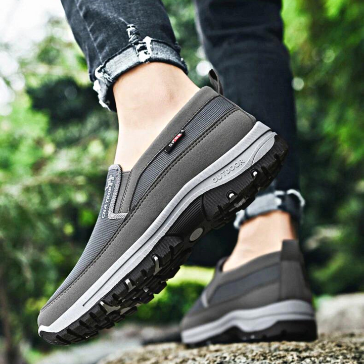 Scarpe da trekking da uomo comode e traspiranti - ideali per qualsiasi avventura