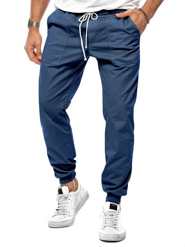 Comodi pantaloni da uomo per il tempo libero in un classico design monocromatico