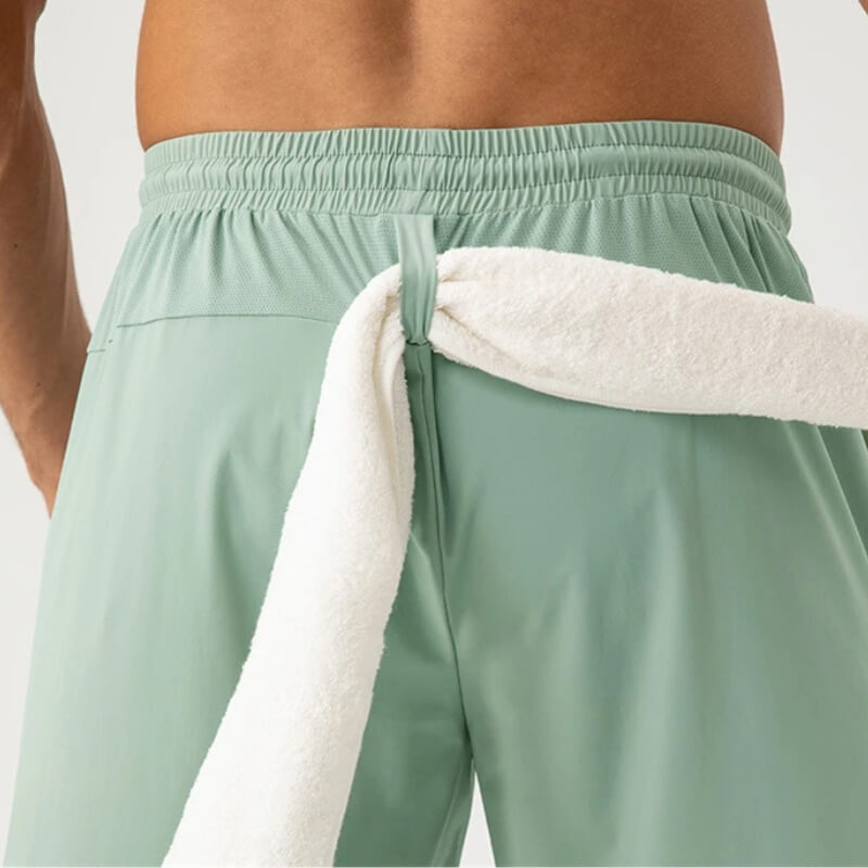 Pantaloncini da uomo in nylon, eleganti e moderni, in una varietà di colori: il look estivo perfetto