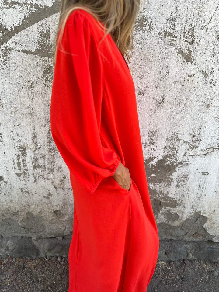 Maxi abito da donna elegante con scollatura a punta - ideale per le occasioni speciali