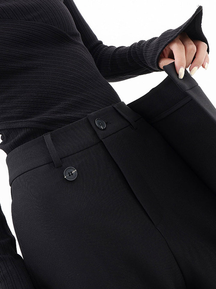Pantaloni larghi da donna - taglio comodo ed elegante per un look alla moda