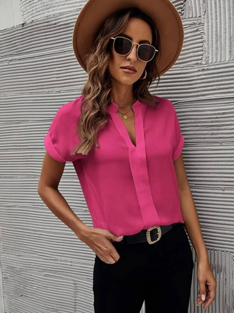 Cadenza™ - Eleganza Rilassata, Blusa con Scollo a V e Maniche Corte