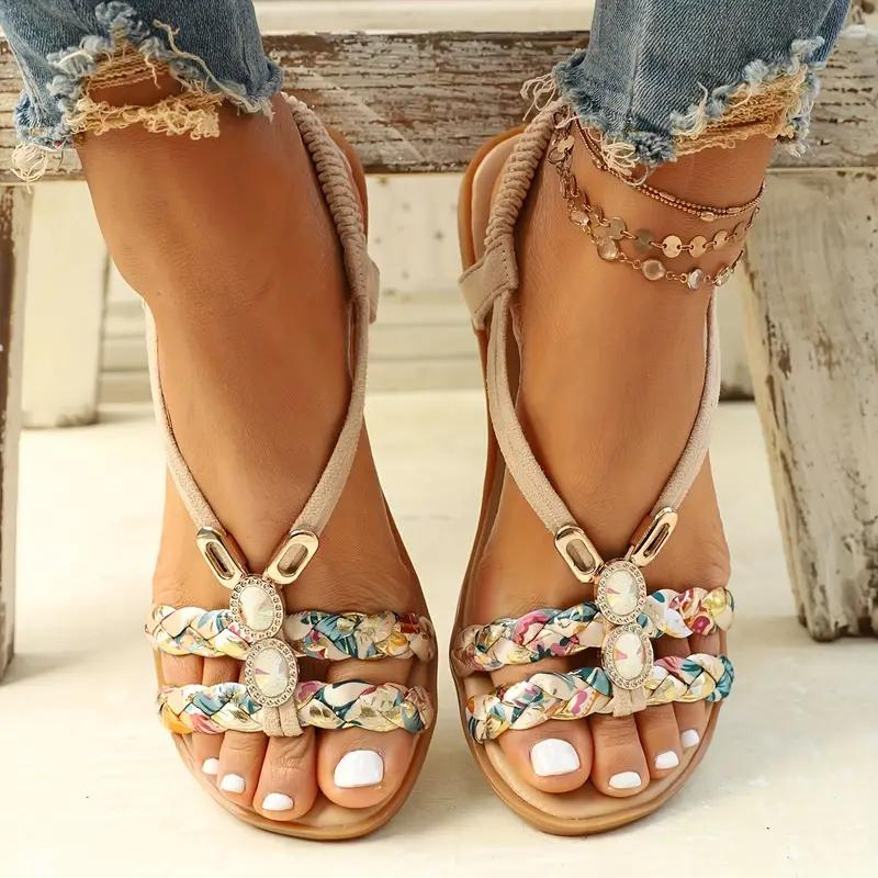 Eleganti sandali piatti da donna per il massimo comfort e stile