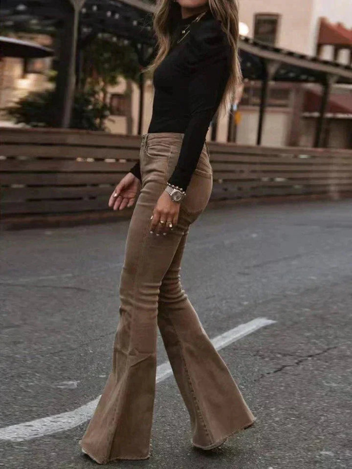 Pantaloni eleganti da donna in velluto a coste - un must-have per un look elegante e alla moda