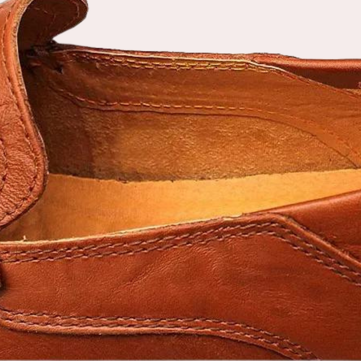 Eleganti mocassini da uomo per un look alla moda