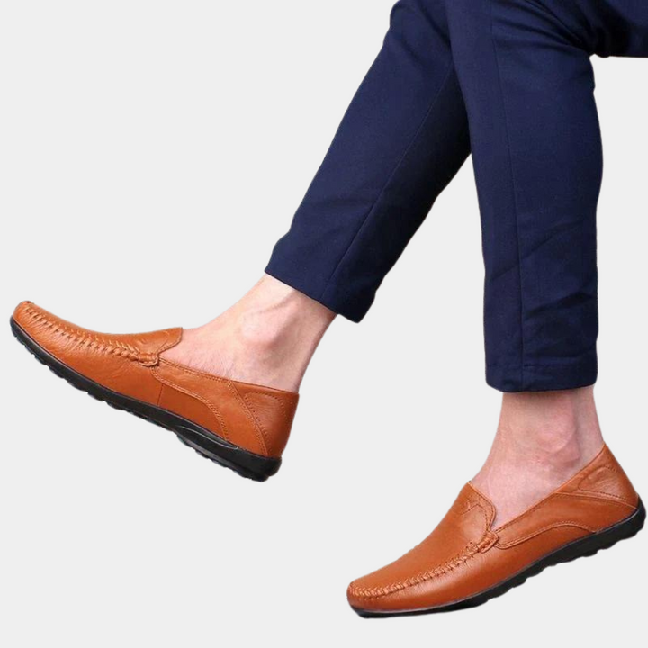 Eleganti mocassini da uomo per un look alla moda