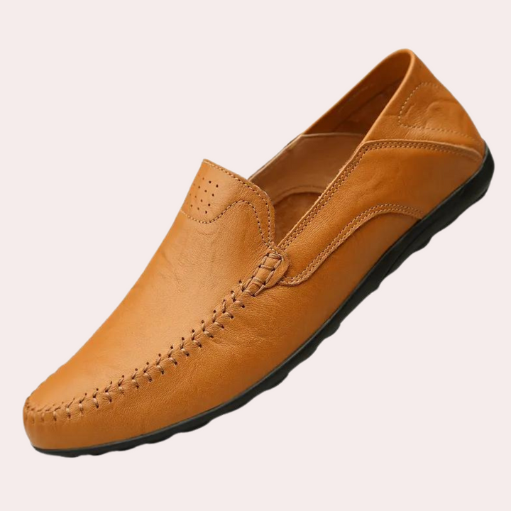 Eleganti mocassini da uomo per un look alla moda