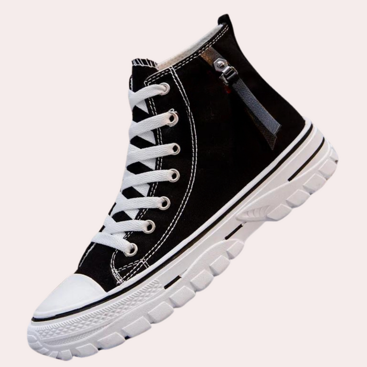 Sneakers alte moderne e alla moda per uomo di Barca