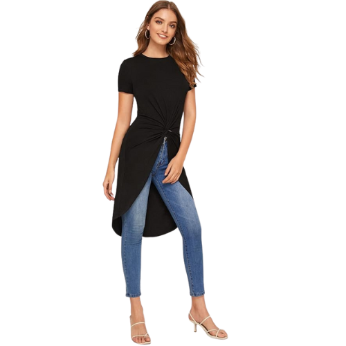 T-shirt da donna alla moda in taglie corte - un look moderno e di tendenza