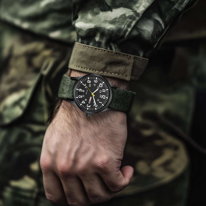 Robusto ed elegante orologio da uomo per l'outdoor, ideale per l'avventura e lo stile quotidiano