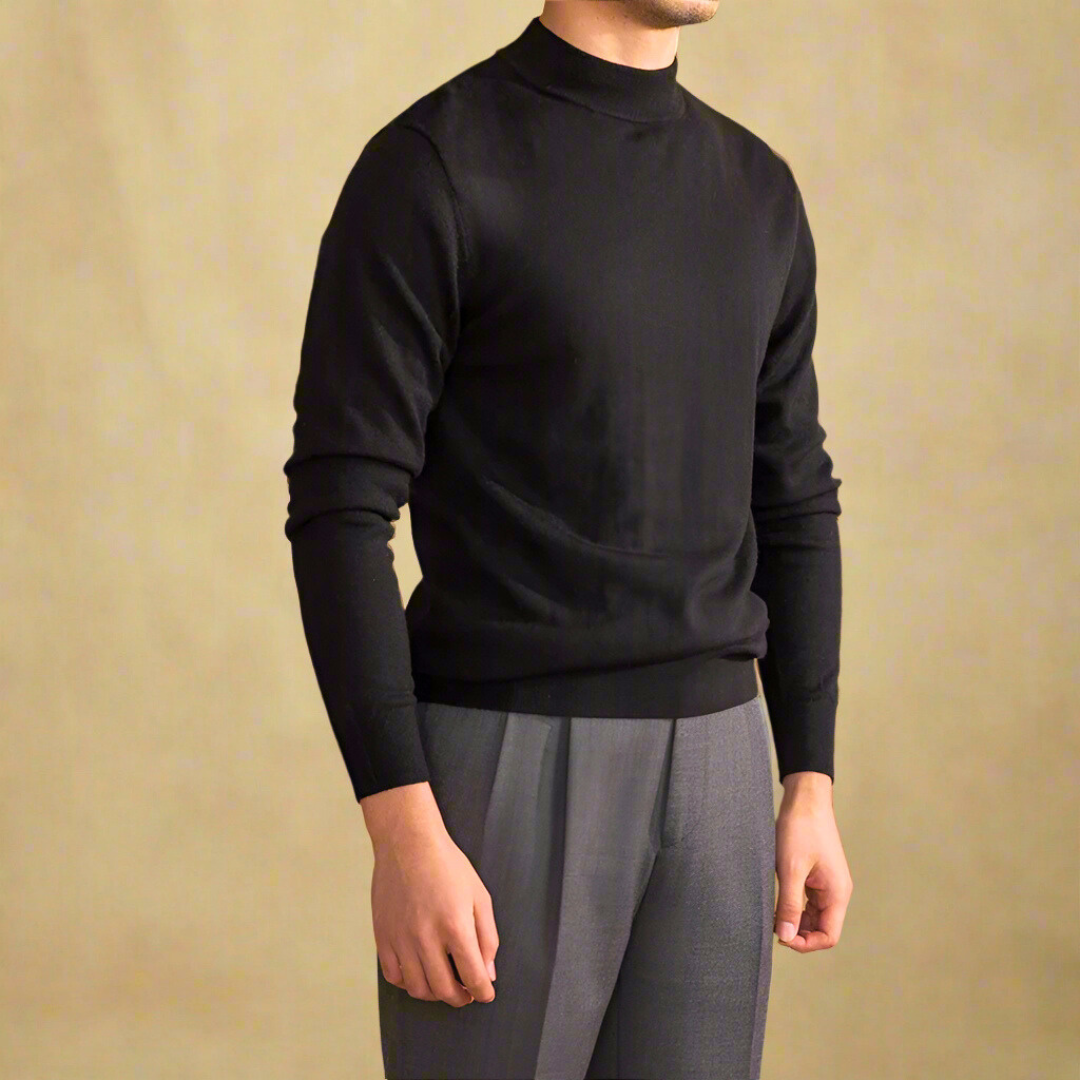 Elegante e confortevole, il maglione dolcevita da uomo in lana pregiata è un classico senza tempo per ogni occasione.