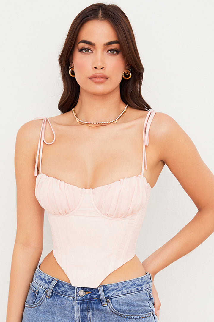 <html>
<p>Indira - Elegante top in chiffon con corsetto per un tocco di raffinatezza.</p>
</html>