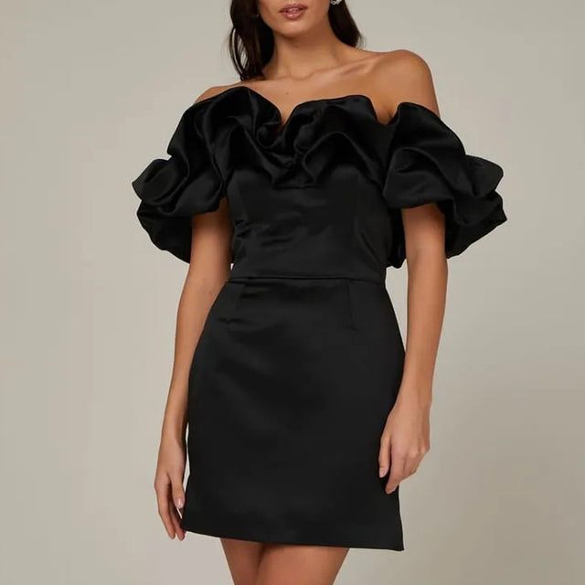 Estelle - Abito in Raso Off-Shoulder Elegante per un Look Raffinato