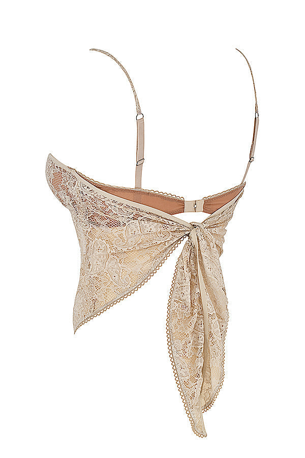 <html>
<p>Helisette - Top elegante bustier con bordi raffinati</p>
</html>