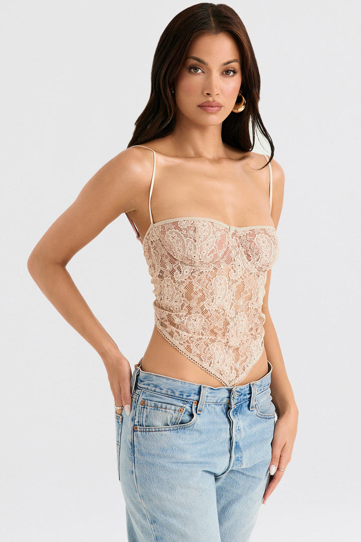 <html>
<p>Helisette - Top elegante bustier con bordi raffinati</p>
</html>