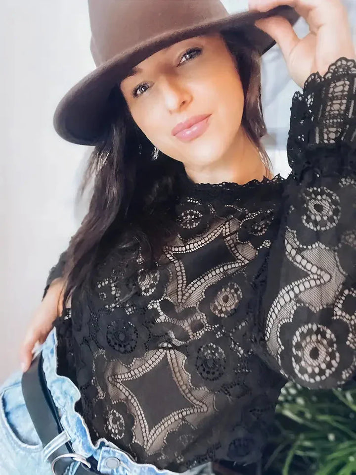Elegante camicetta di pizzo da donna per un look unico