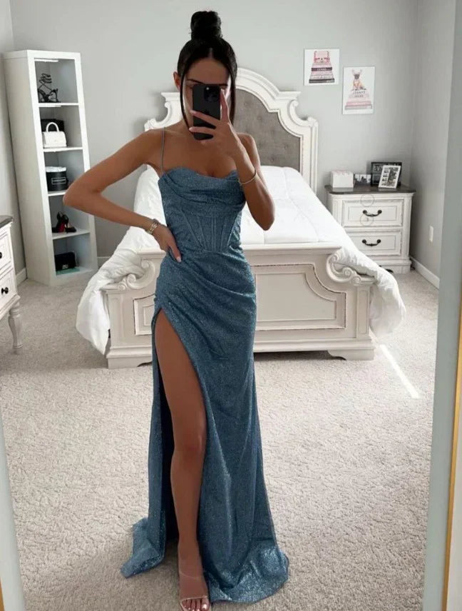 Elegant Sabina Avondjurk met Verleidelijk Split en Mooie Sweetheart Halslijn