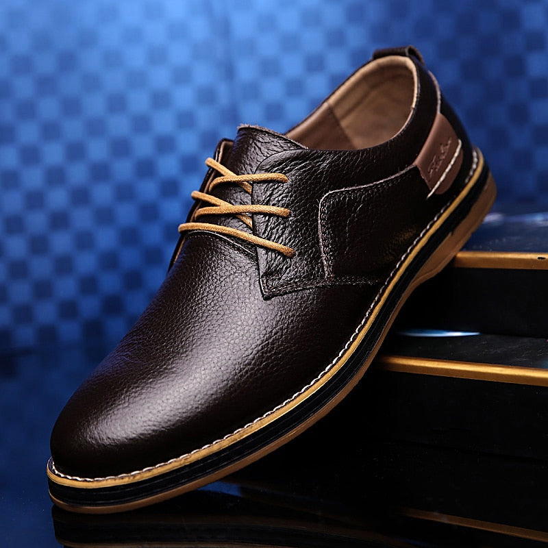 Eleganti scarpe oxford da uomo in pelle di lusso disponibili in diversi colori