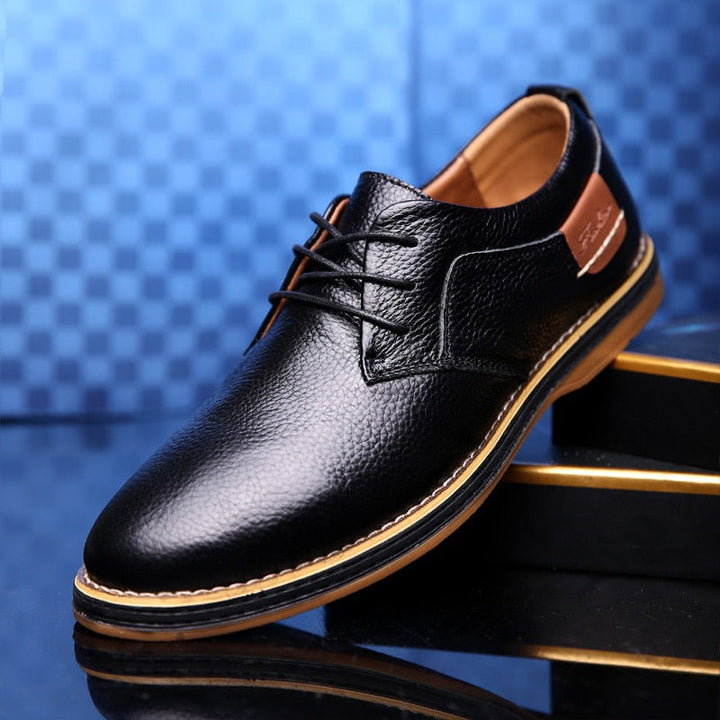 Eleganti scarpe oxford da uomo in pelle di lusso disponibili in diversi colori