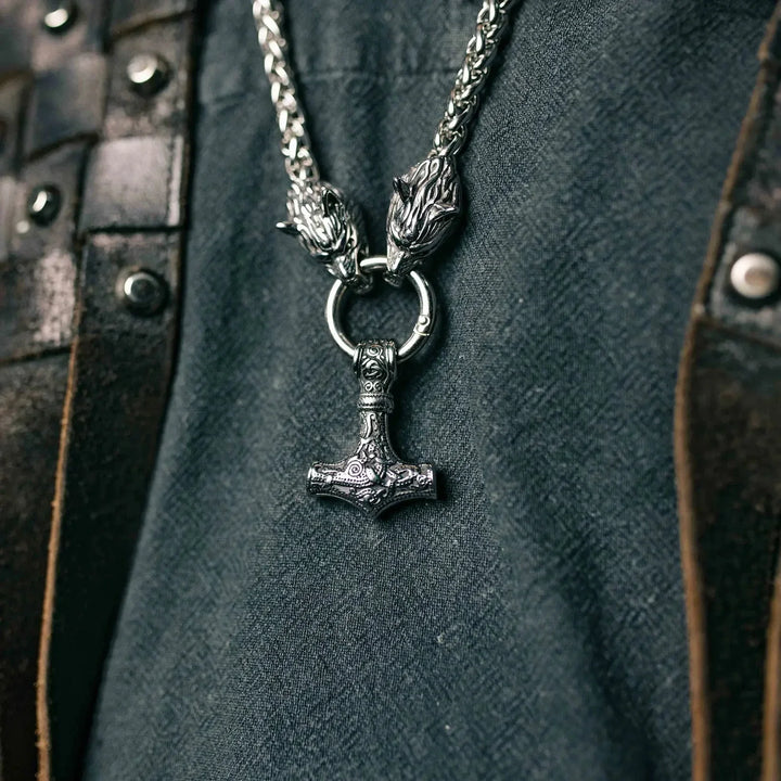 Wytrzymały naszyjnik męski Viking Protection – wyjątkowa ochrona i niepowtarzalny styl