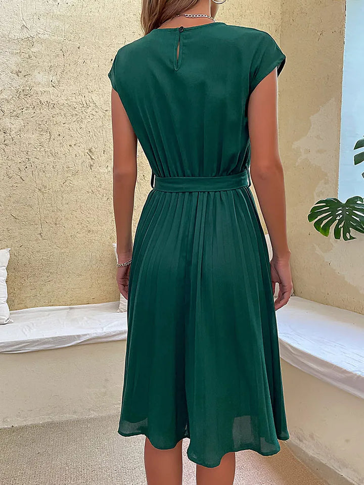 Elegante abito da donna a maniche corte per un comfort eccezionale e chic
