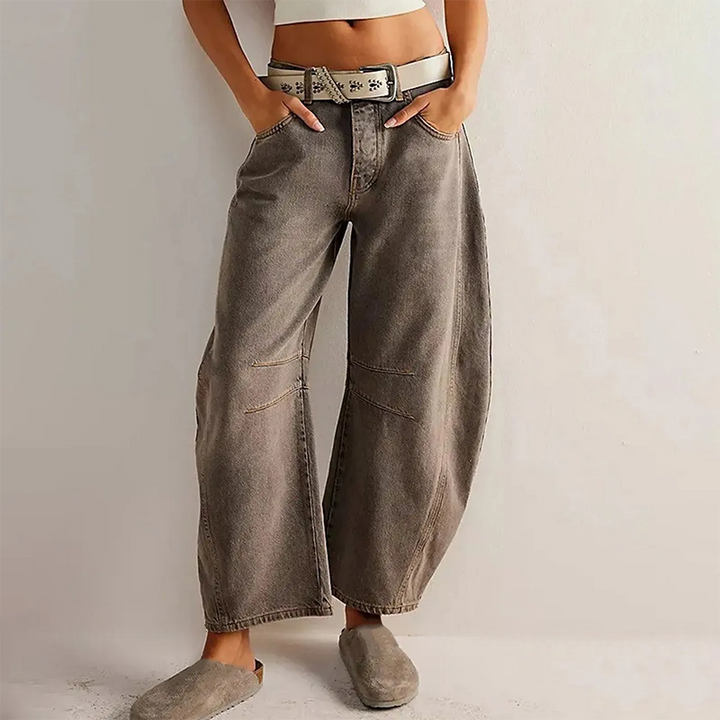 Jeans da donna alla moda a gamba larga - stile e comfort per tutti i giorni