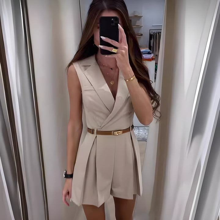 Serena™ - Tuta elegante senza maniche
